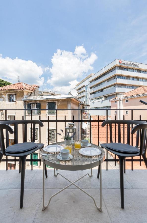 Romantic Apartment With Balcony Split Extérieur photo