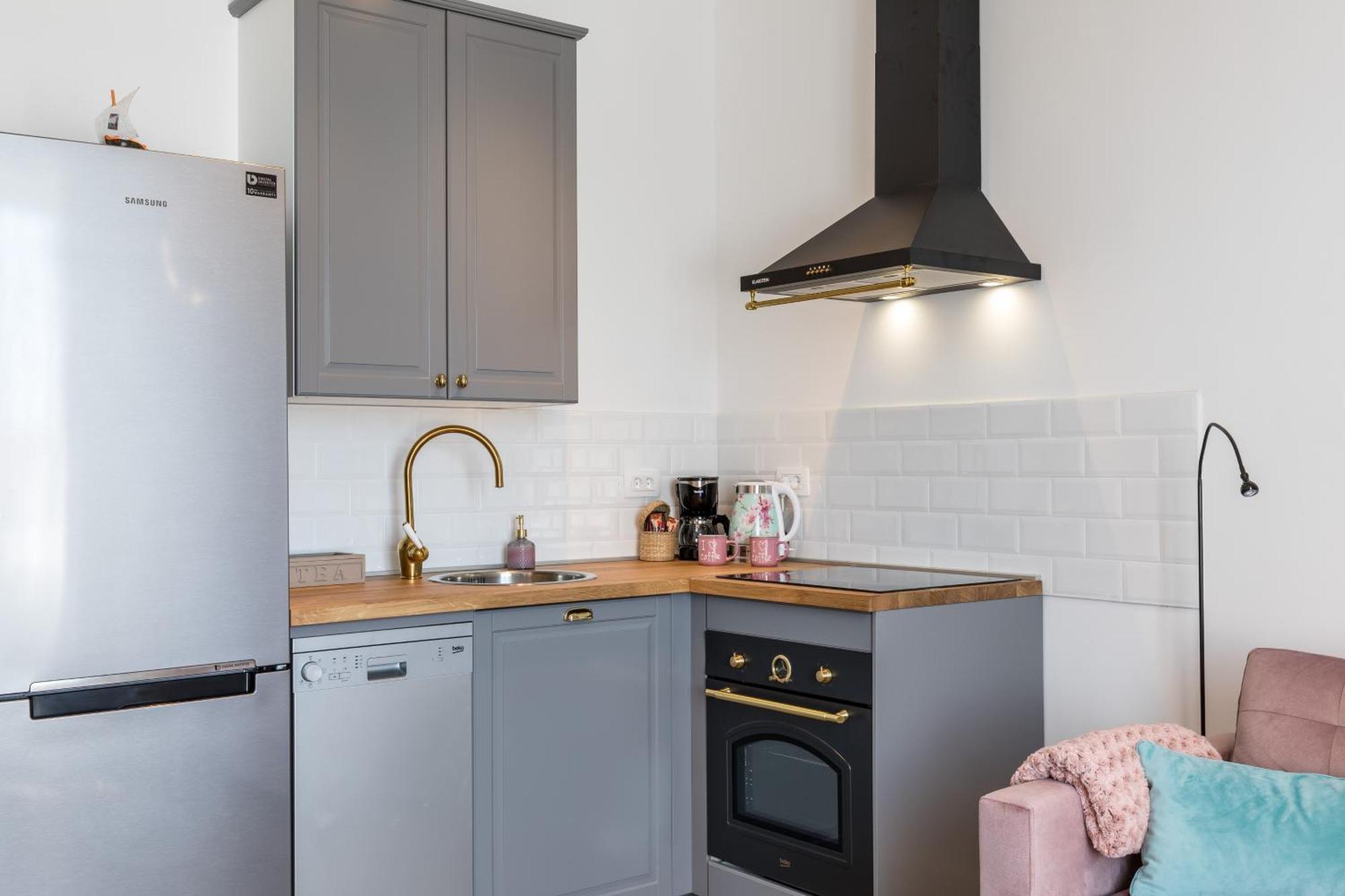 Romantic Apartment With Balcony Split Extérieur photo